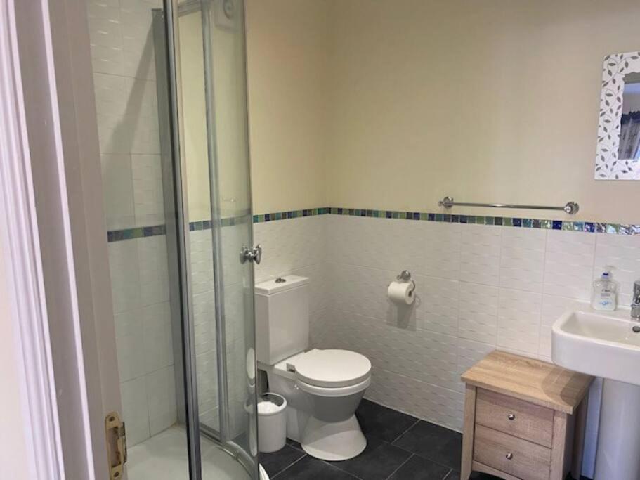 Spacious 2 Bedroom Apartment Клийторпс Екстериор снимка